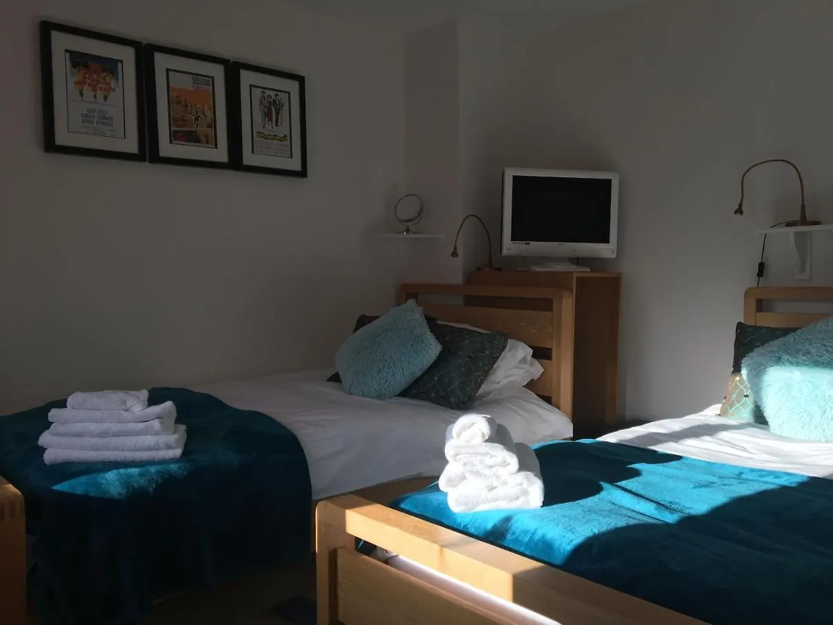 בברלי Bright Moments Holiday Home